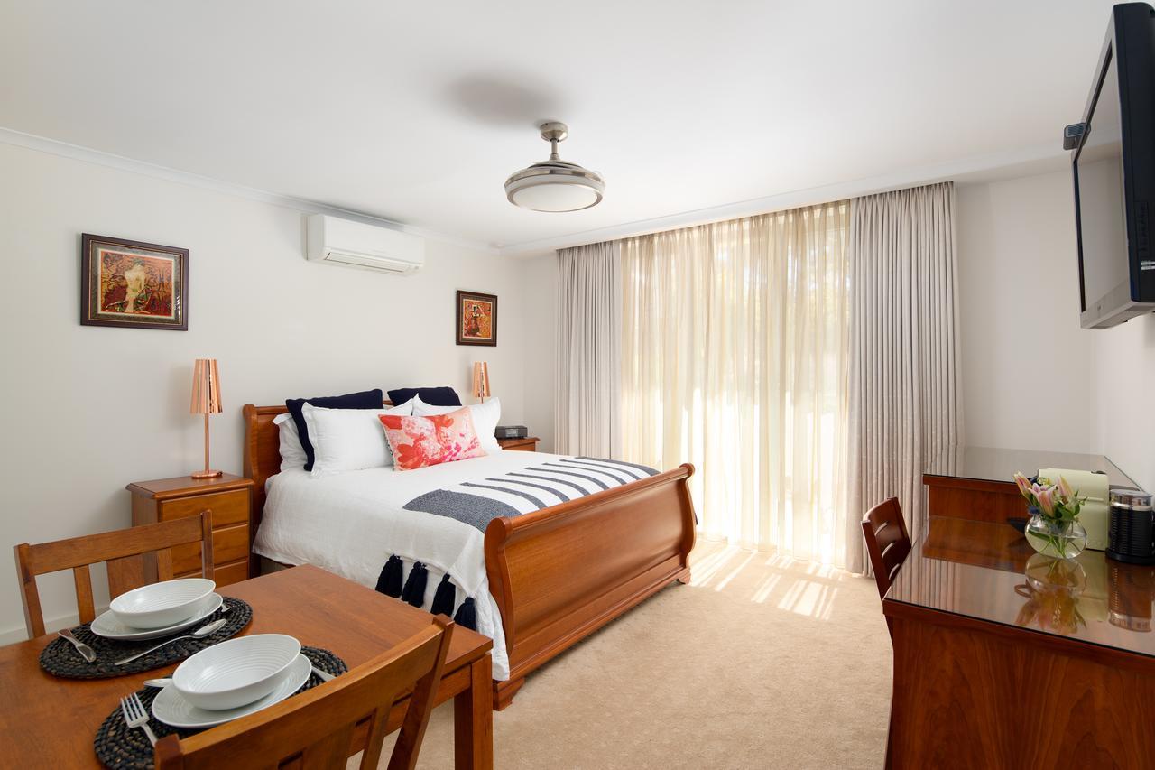 Rhyll Luna Blu - Luxury B&B المظهر الخارجي الصورة